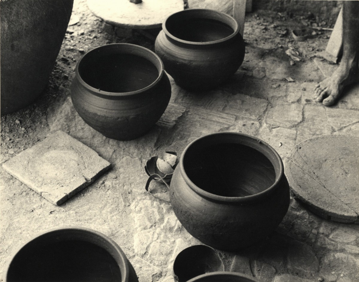 Pots and foot