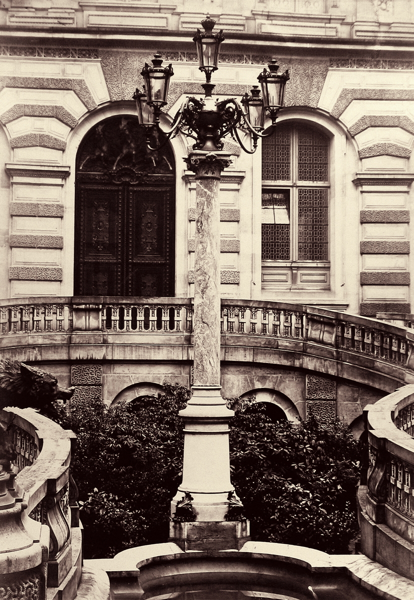 Candélabre á 5 branches (Louvre)
