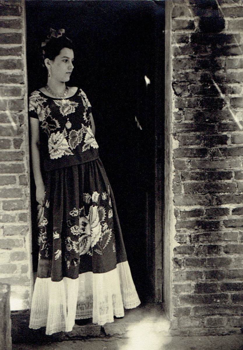 Woman in Doorway, San Jeronimo