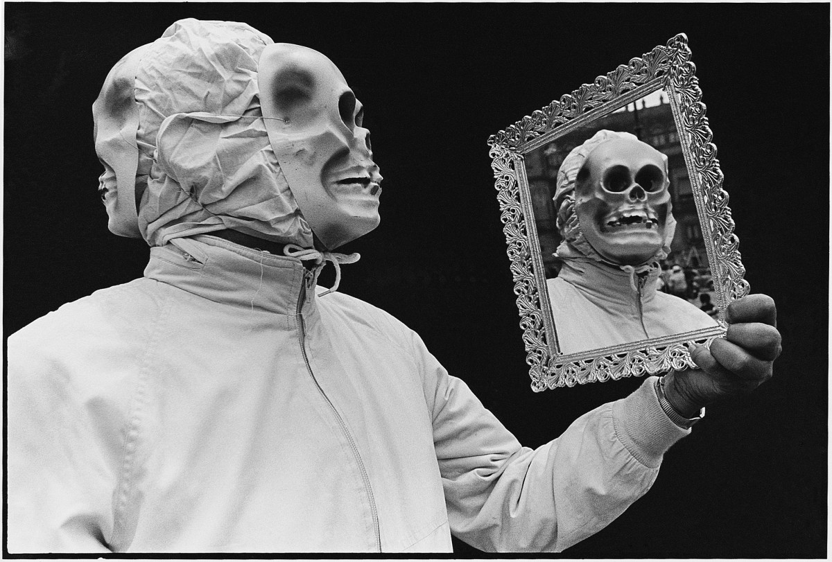 Como me ves te verás - As You See Me You Will See Yourself
